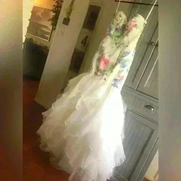 Mori Lee Flower Mermaid Gown Size 6 - Picture 2 of 5